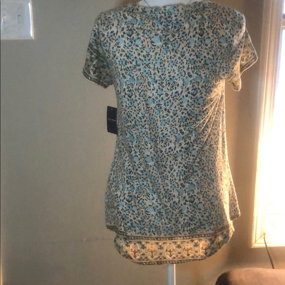 Lucky Brand Top - Picture 2 of 2